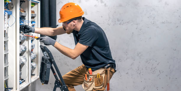 Best 24-Hour Electrician  in Lake Mills, IA